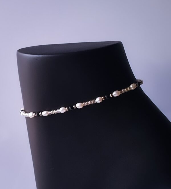 Noire Allure, Timeless Grace. (Freshwater Pearls & Black Spinel Gemstone Beads)