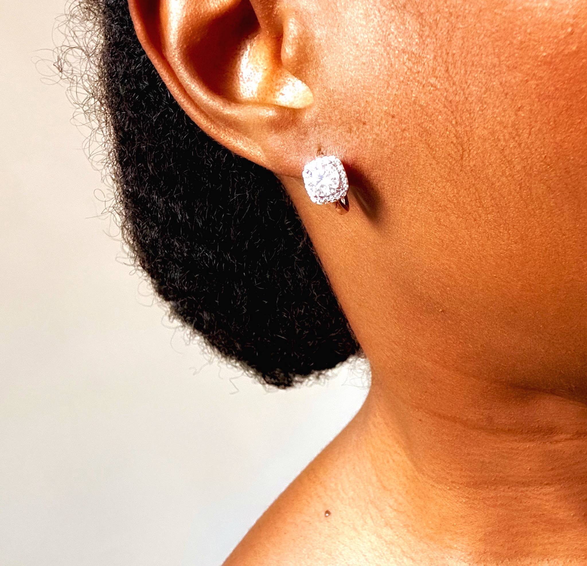 925 Sterling Silver Moissanites Halo Hoop - Image 2